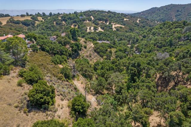 27388 Sherlock Court, Los Altos Hills CA: https://media.crmls.org/mediaz/0065e1d7-3212-4499-9283-cf43b87233b0.jpg