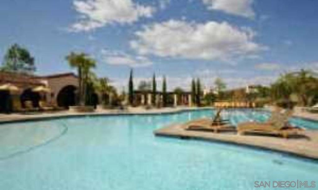 MLS #250039563SD image #32