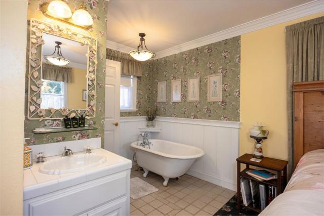 Image 39 of 62 For 393 Stage Road