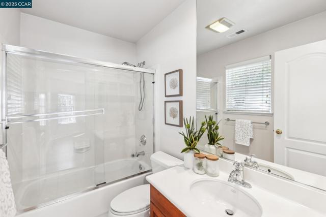 4280 Marietta Ct, Concord CA: https://media.crmls.org/mediaz/006759e7-ba2f-4e66-a864-305c88d89893.jpg