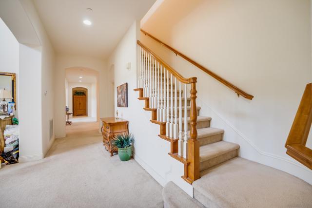 1964 Tracy Ct, Fallbrook CA: https://media.crmls.org/mediaz/00681ed8-f31f-4e94-b12e-7f65a605c00e.jpg