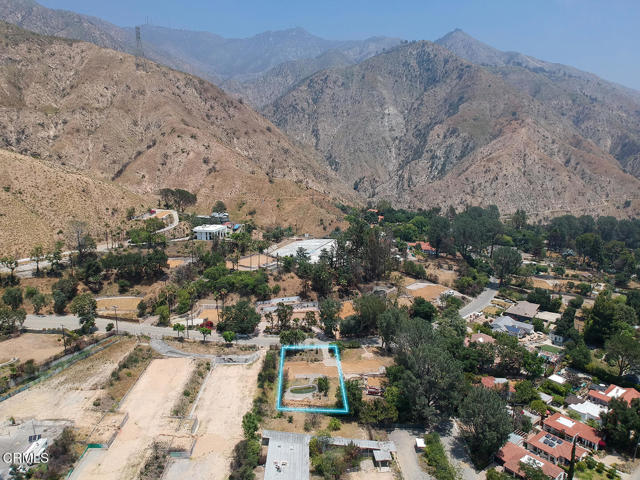 1962 E Loma Alta Drive, Altadena CA: https://media.crmls.org/mediaz/00687130-d77f-4ab8-b3d4-8dec0b864e54.jpg