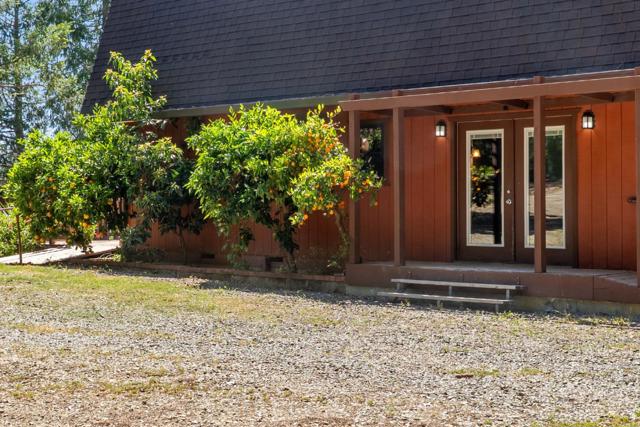 1315 Sunset Ridge Road, Los Gatos CA: https://media.crmls.org/mediaz/00687645-9922-4afe-8ff0-4bc4ff38aef7.jpg