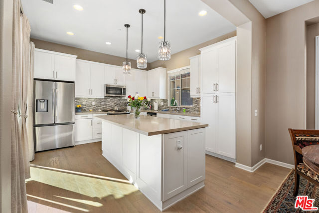 115 Primrose Drive, Foothill Ranch CA: https://media.crmls.org/mediaz/0069e6eb-4c95-44b4-9e98-718527054f70.jpg
