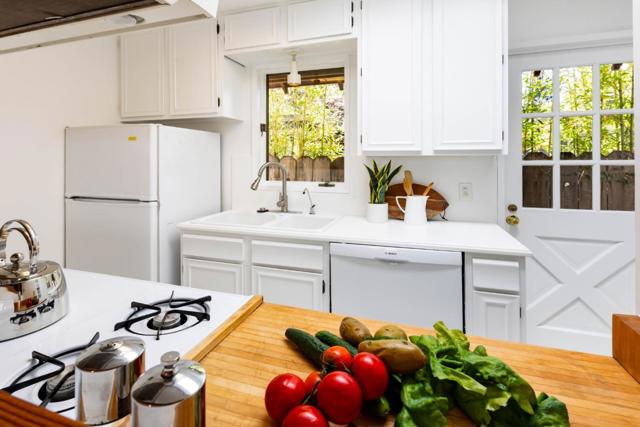 2350 Harvard Street, Palo Alto CA: https://media.crmls.org/mediaz/006a30fb-ba6d-4907-ab37-334da9ac4506.jpg