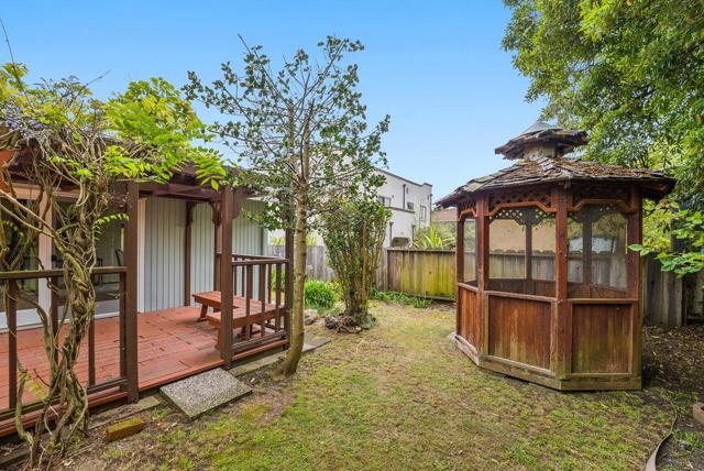 1435 Dolphin Drive, Aptos CA: https://media.crmls.org/mediaz/006a93e0-1d3f-4d2b-920a-cf52f18c725b.jpg