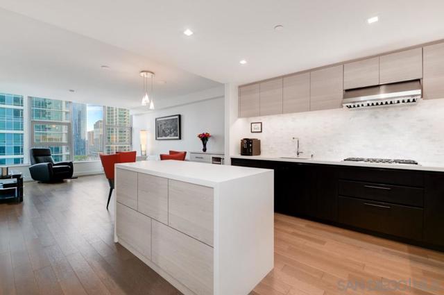 1388 Kettner Blvd, San Diego CA: https://media.crmls.org/mediaz/006cd04d-7378-4e54-baaa-4f88fa117682.jpg