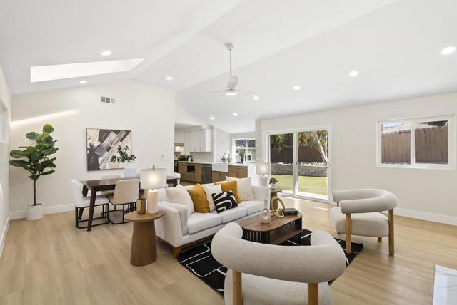 Detail Gallery Image 8 of 20 For 5170 Randlett Dr, La Mesa,  CA 91942 - 3 Beds | 2 Baths