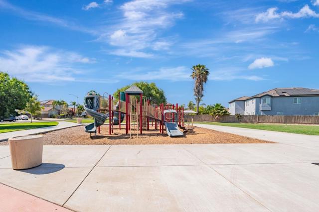 367 Sunburst Street, Los Banos CA: https://media.crmls.org/mediaz/006e630d-4e0a-4630-ae8e-febdad2ba4d3.jpg