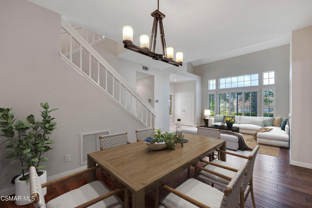 180 Windrose Drive, Newbury Park CA: https://media.crmls.org/mediaz/006e880b-4b5d-486f-bae3-86b9857a4e74.jpg