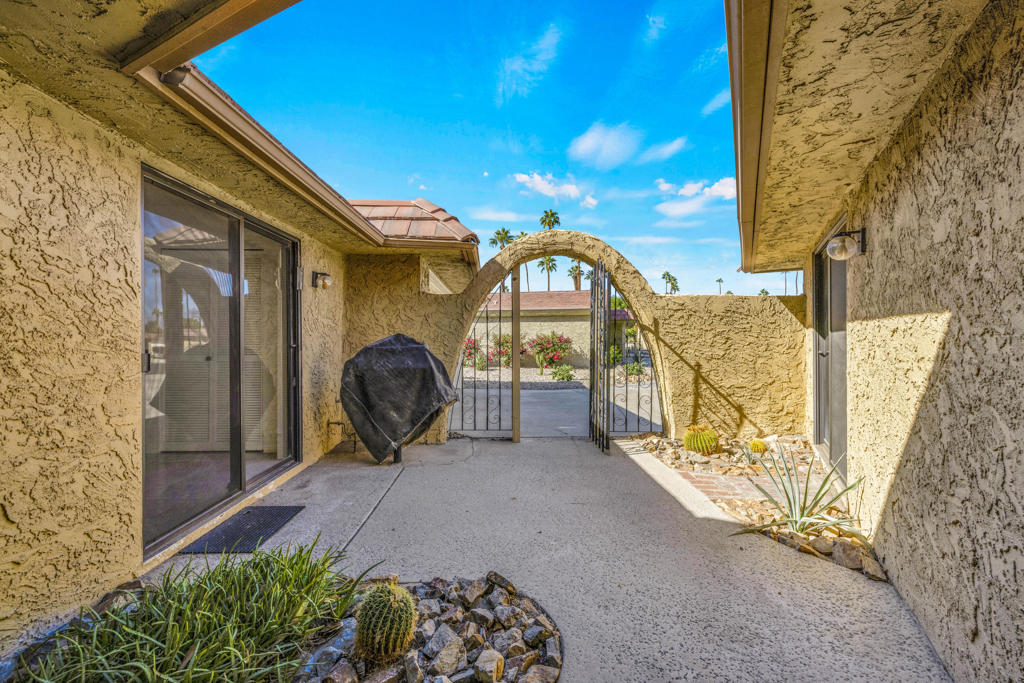 MLS #219138131DA image #4