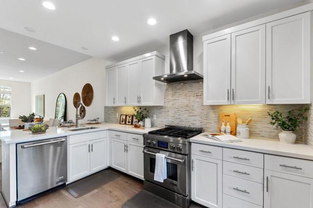 408 E 28th Avenue, San Mateo CA: https://media.crmls.org/mediaz/006fa198-b3f0-4511-a6fc-0952f8a7e55d.jpg