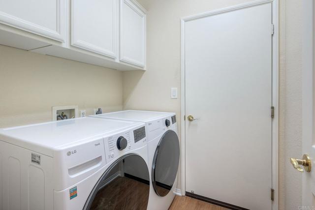 5141 Palmera Dr, Oceanside CA: https://media.crmls.org/mediaz/006fcb30-71d5-4e15-8e6d-bfb89b503c39.jpg