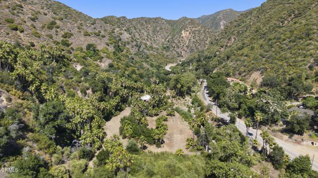 16825 Maricopa Highway, Ojai CA: https://media.crmls.org/mediaz/006ffe78-b2d0-4b60-8061-d7bb42667eb8.jpg