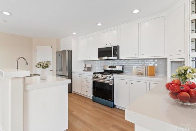 Detail Gallery Image 12 of 66 For 1810 via Ladera, Fallbrook,  CA 92028 - 3 Beds | 2/1 Baths