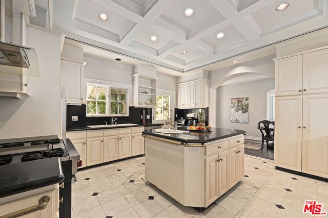 14330 Mulholland Drive, Los Angeles CA: https://media.crmls.org/mediaz/0071d6a9-5b2e-49ca-b2dd-1a7635fe6c06.jpg