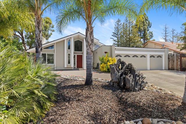 848 Pretoria Court, San Jose CA: https://media.crmls.org/mediaz/0072372e-b26d-48a8-afa4-7263b3ff539d.jpg