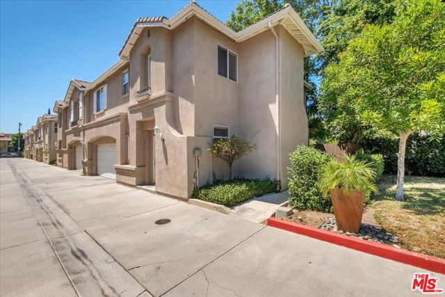 5616 Etiwanda Avenue, 6 photo 4