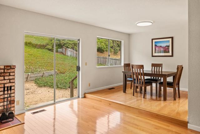 3097 Messinger Drive, Marina CA: https://media.crmls.org/mediaz/0072e1cc-fa10-45f5-8626-1b288282fa43.jpg