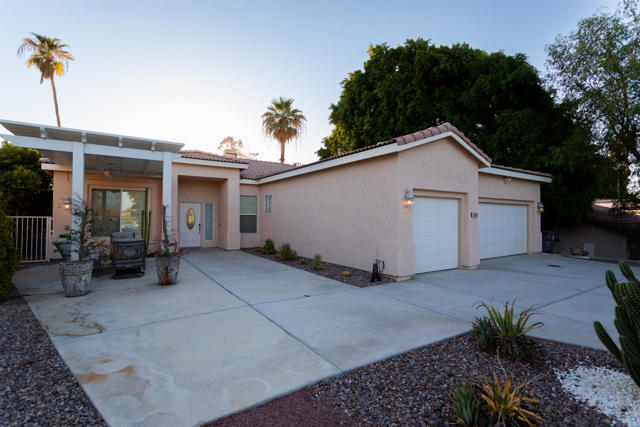 48305 Pic Way, Indio CA: https://media.crmls.org/mediaz/0073d4dd-b3e8-484c-8579-295d191d8605.jpg