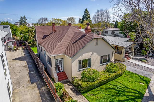 828 Highland Avenue, San Mateo CA: https://media.crmls.org/mediaz/0073e9a7-6060-4586-80ff-746b1dac2f6a.jpg