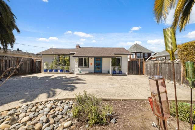 Image 46 of 82 For 711 Darwin Street