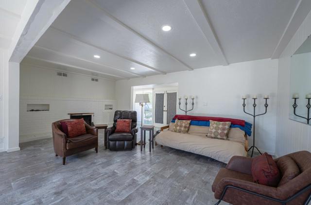 1171 Sylvan Place, Monterey CA: https://media.crmls.org/mediaz/00743b38-a816-420e-9290-2516aba6271f.jpg