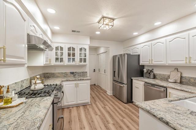 17510 Carriage Lamp Way, Morgan Hill CA: https://media.crmls.org/mediaz/0074a96e-c822-4c59-86fe-6fcdb49b0d94.jpg