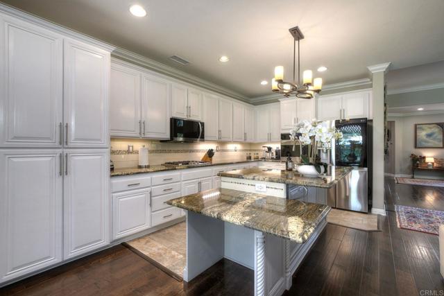 Detail Gallery Image 18 of 63 For 574 Golf Glen, San Marcos,  CA 92069 - 4 Beds | 2 Baths