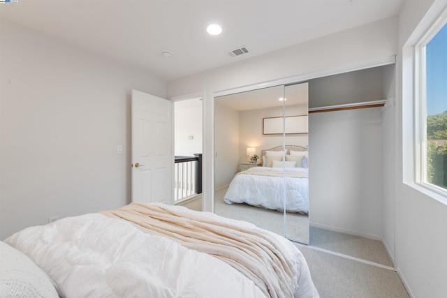 4667 Myrtle Dr, Dublin CA: https://media.crmls.org/mediaz/0075fb93-9655-4bd6-a54d-38a0b8c01fe6.jpg