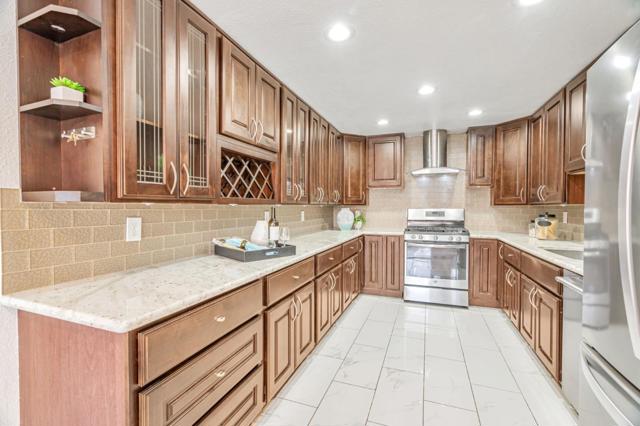 3915 Jerabek Court, San Jose CA: https://media.crmls.org/mediaz/007605a5-91bf-4c12-9b98-a371f35cba02.jpg