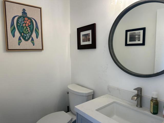 4116 Loma Riviera Ln, San Diego CA: https://media.crmls.org/mediaz/007682d8-dd8a-4963-ac7b-2525ac37233e.jpg
