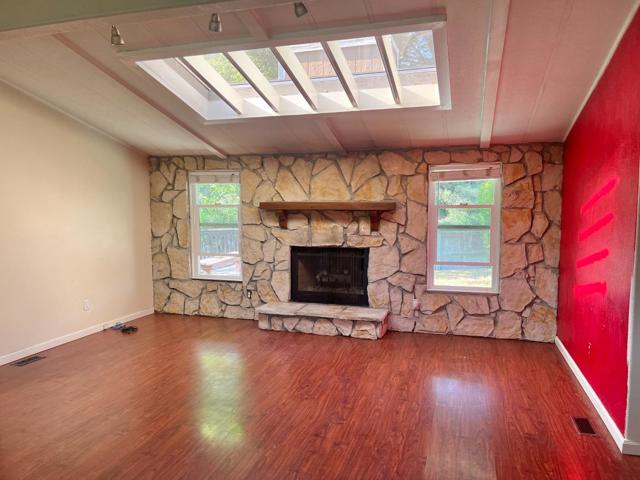 260 Mountain Springs Drive, San Jose CA: https://media.crmls.org/mediaz/00770126-3861-4917-88c4-0b3118ff0149.jpg