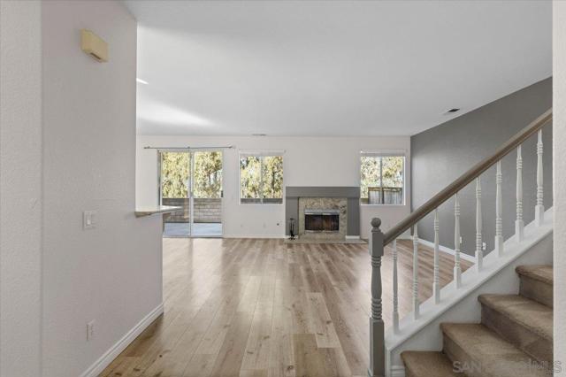 16156 Avenida Venusto, San Diego CA: https://media.crmls.org/mediaz/0077343a-1ddb-4f6a-8cab-8962a89ae40d.jpg