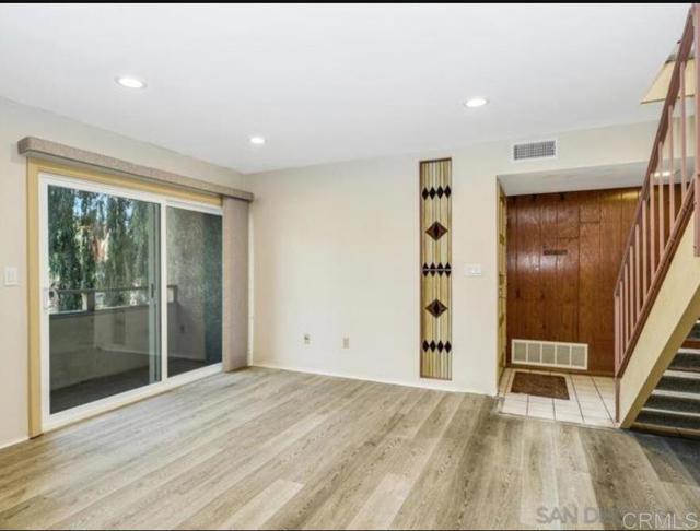 5366 Lake Murray Boulevard, La Mesa CA: https://media.crmls.org/mediaz/0077afb5-561a-4462-832f-e85bed45d517.jpg