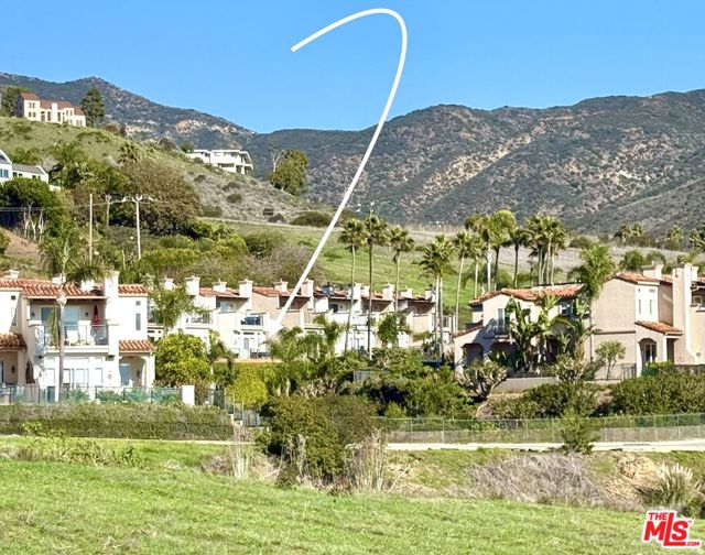 6438 Lunita Road, Malibu CA: https://media.crmls.org/mediaz/0078c0e2-9304-4209-8a05-ab4a85b459ac.jpg