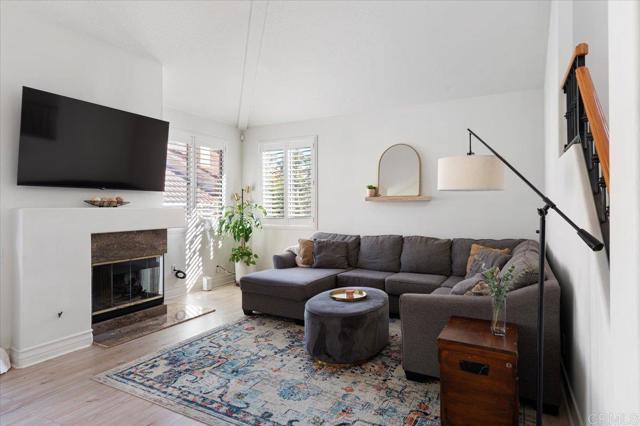 Detail Gallery Image 7 of 27 For 1 Matinee Ct, Aliso Viejo,  CA 92656 - 2 Beds | 2 Baths