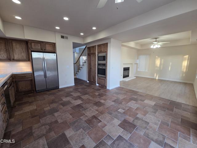 Detail Gallery Image 5 of 17 For 7826 Barstow St, Ventura,  CA 93004 - 4 Beds | 2/1 Baths