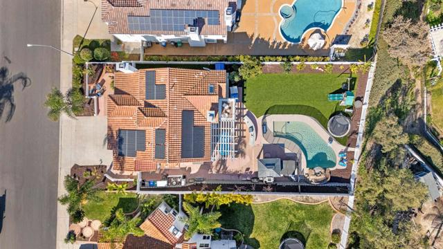 Detail Gallery Image 2 of 53 For 4912 Colusa Dr, Oceanside,  CA 92056 - 4 Beds | 3 Baths