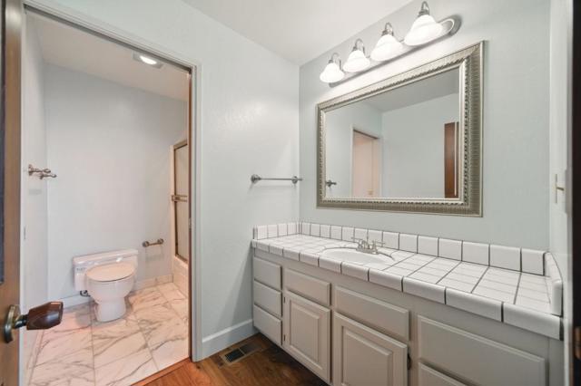 16190 Maya Way, Los Gatos CA: https://media.crmls.org/mediaz/007b2f51-8c72-4e8b-a0ac-36b233108448.jpg