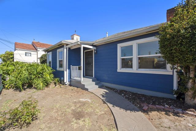 3283 Meade Avenue, San Diego CA: https://media.crmls.org/mediaz/007c05e2-d915-4ac6-8bb2-a4c83f5b1f6a.jpg
