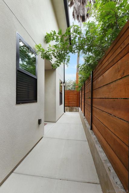 1686 88 Gecko Road, Vista CA: https://media.crmls.org/mediaz/007c36d0-c812-4438-9998-355aea7004d6.jpg