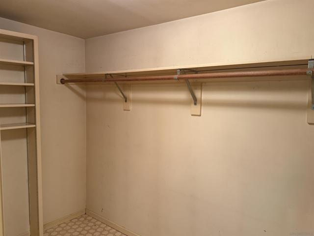 6056 Winfield Ave, La Mesa CA: https://media.crmls.org/mediaz/007c68a9-ff77-4a5f-bcbd-f09c21933cf4.jpg