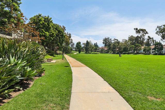 7565 Charmant Dr, San Diego CA: https://media.crmls.org/mediaz/007d3186-fd18-4266-a80f-c38503d4817d.jpg