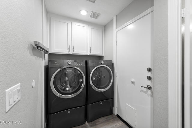 4646 Pine Valley Place, Westlake Village CA: https://media.crmls.org/mediaz/007e4700-7be3-4ea4-8a6e-5a7d66155363.jpg