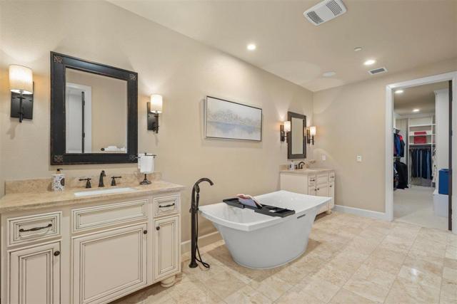 21 Bigleaf Road, Orinda CA: https://media.crmls.org/mediaz/007e7cfc-dfc4-492c-bad7-03df9850e81f.jpg