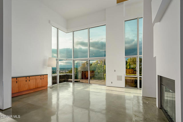 3681 Alomar Drive, Sherman Oaks CA: https://media.crmls.org/mediaz/007f3387-08e2-45f8-abd6-d67cb70ebee7.jpg