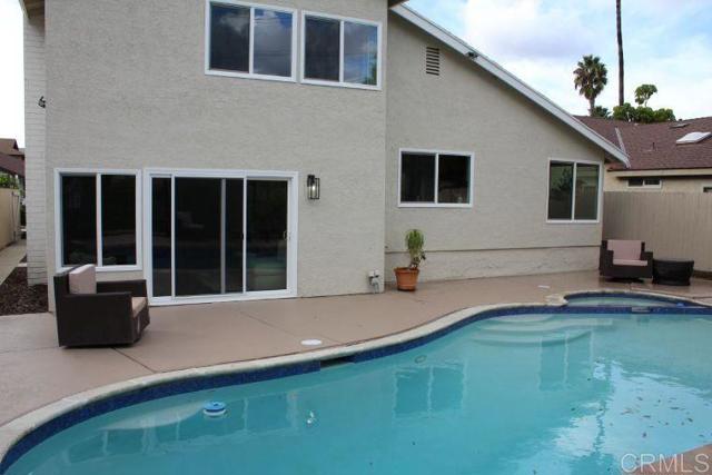 13837 Paseo Cardiel, San Diego CA: https://media.crmls.org/mediaz/0080de72-2675-4d58-ae3f-0cdbeeffbfff.jpg