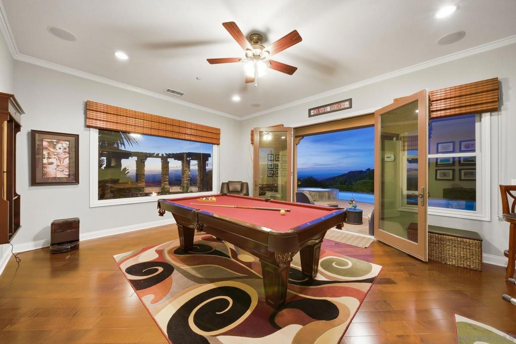 https://media.crmls.org/mediaz/0081d20b-5ef4-4f40-8fdb-2fb0445800c1.jpg?preset=X-Large