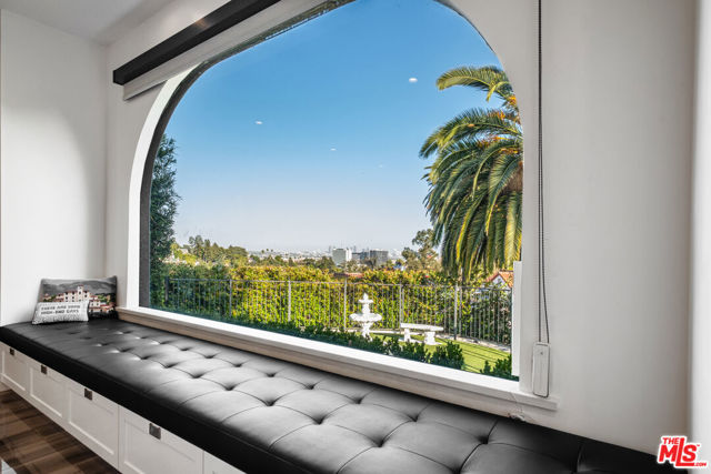 6801 Iris Circle, Los Angeles CA: https://media.crmls.org/mediaz/00825ae3-082a-470f-8628-37e4adc0c040.jpg